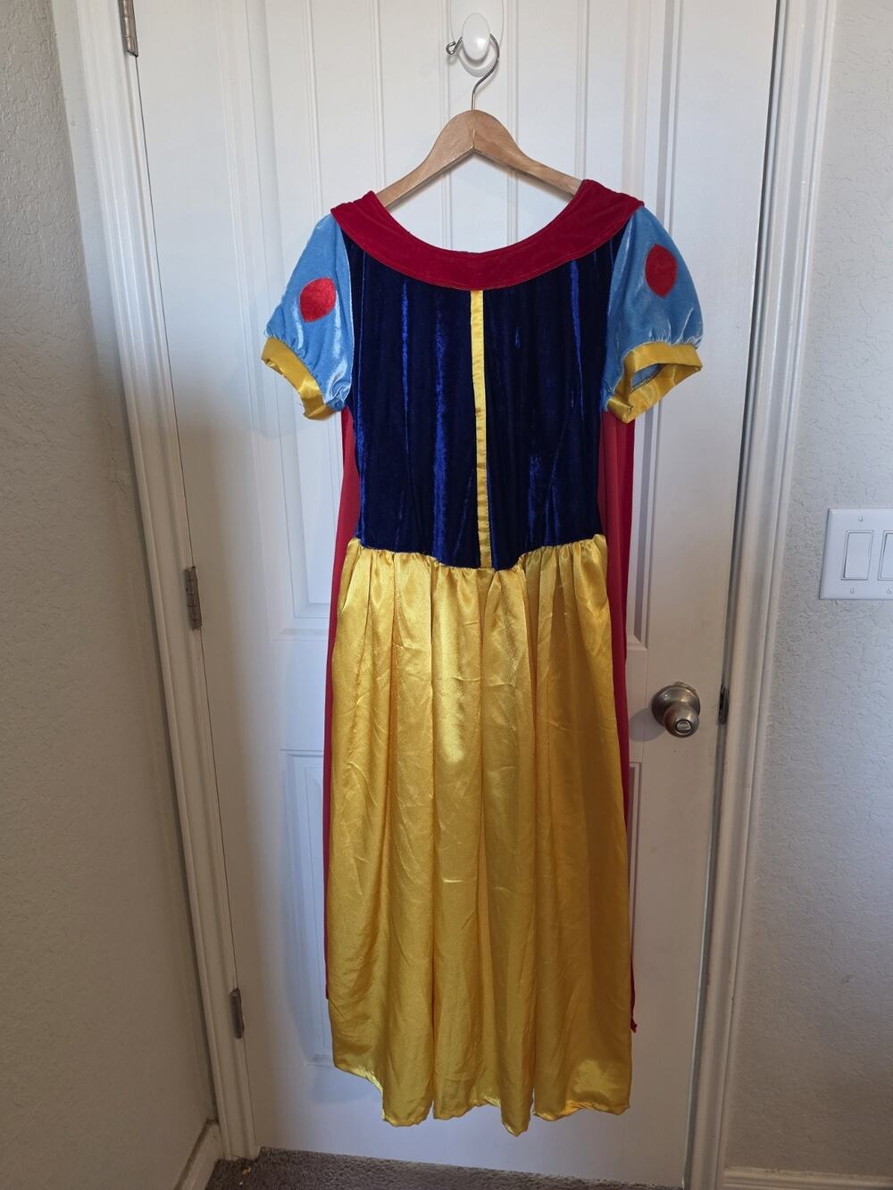 Snow White Adult Costume Dress Velvet Bodice Red Cape Princess